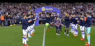 开云体育下载APP-【西甲】莱万破门5球领跑射手榜，巴萨1比2皇家社会