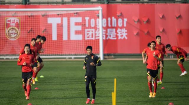 开云体育下载网址-【热身】艾克森2球尹鸿博张稀哲破门 国足5比1华夏