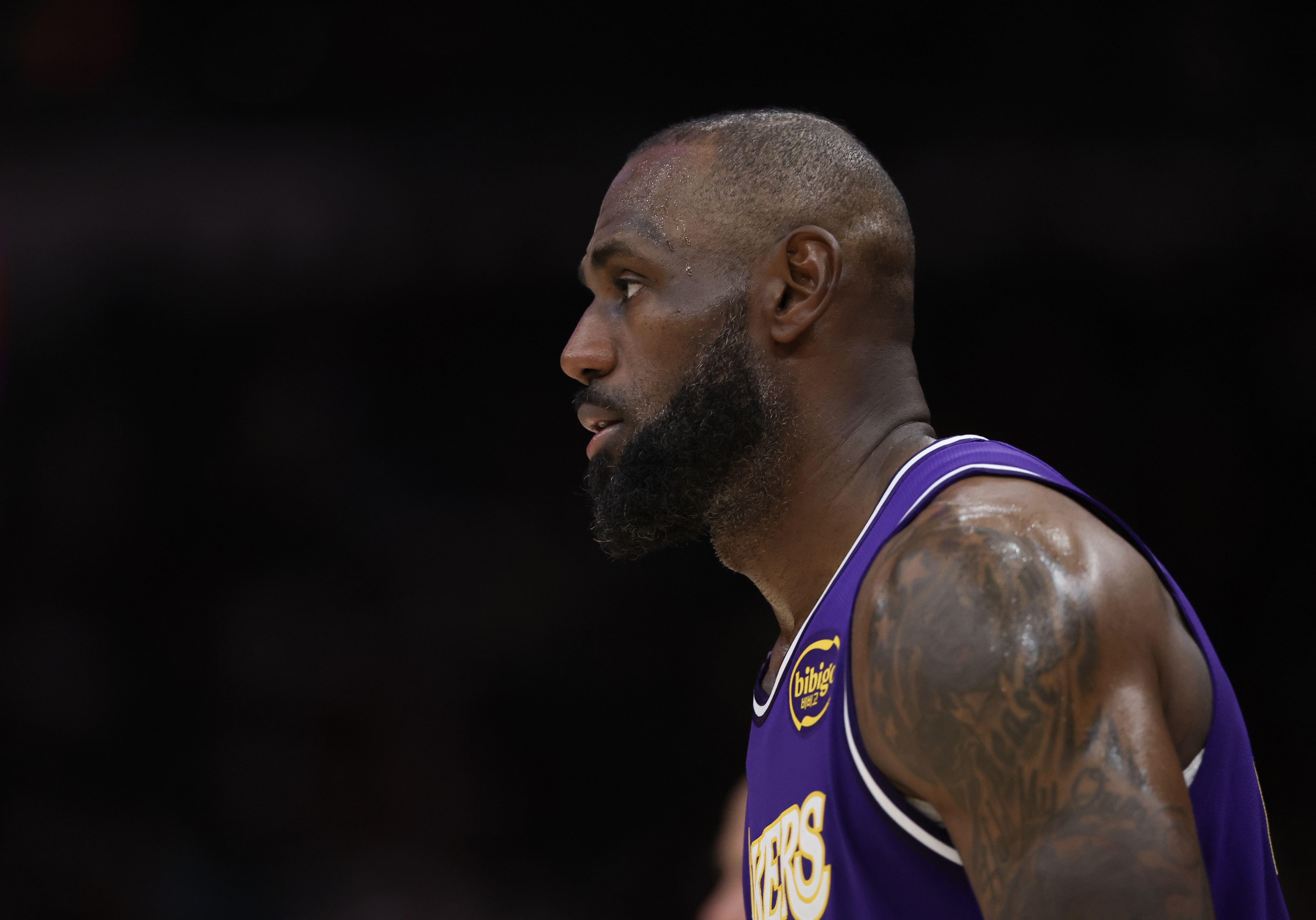 开云体育下载-阿特金森：面对换防我们通常能让莫布里惩罚 但詹姆斯单防防住了