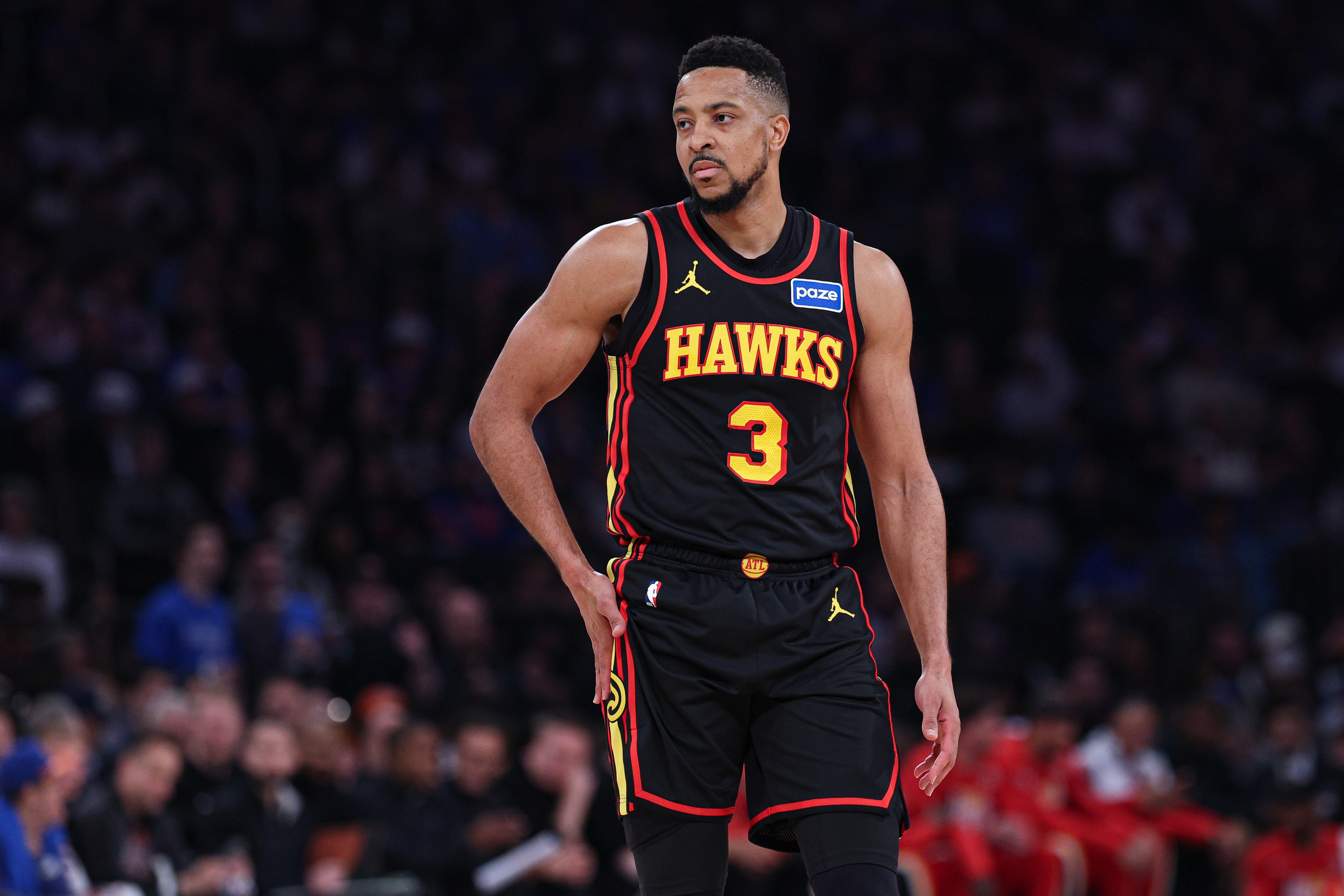 开云体育下载网址-CJ在34岁连续3场季后赛场均27分+50%命中率 近20年来第八人