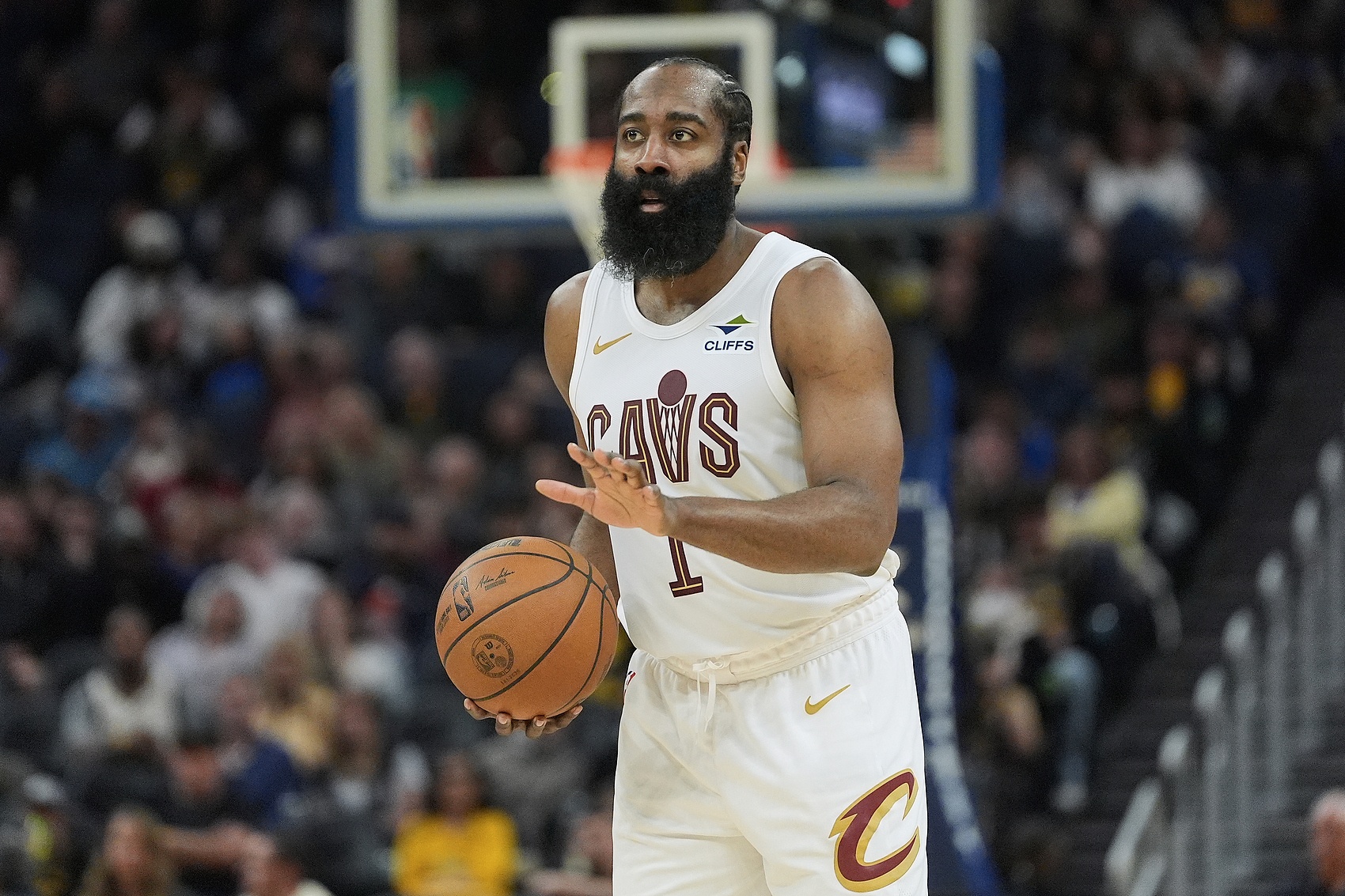 开云-失误太多！哈登14中6拿19分8助有7失误 末节4中1